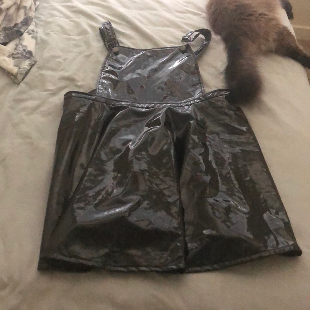 Vinyl Skirtall